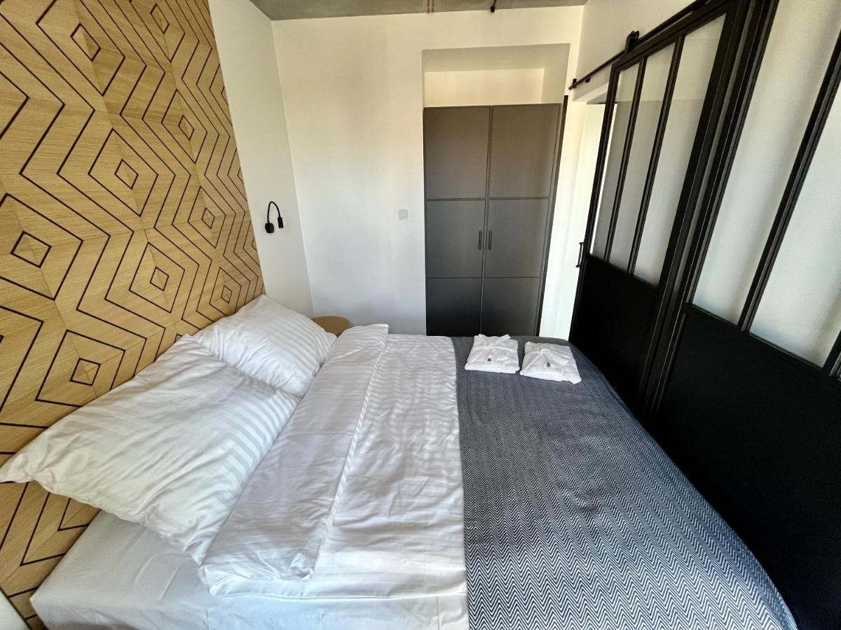 Port Stylowy Loft- W Cenie Klimatyzacja, Baseny, 2 Jacuzzi, Sauna, Szlafroki, Bawialnia Apartament
