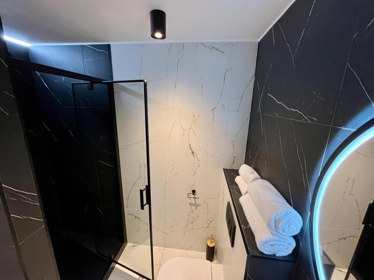 Apartament Port Stylowy Loft- W Cenie Klimatyzacja, Baseny, 2 Jacuzzi, Sauna, Szlafroki, Bawialnia Kołobrzeg